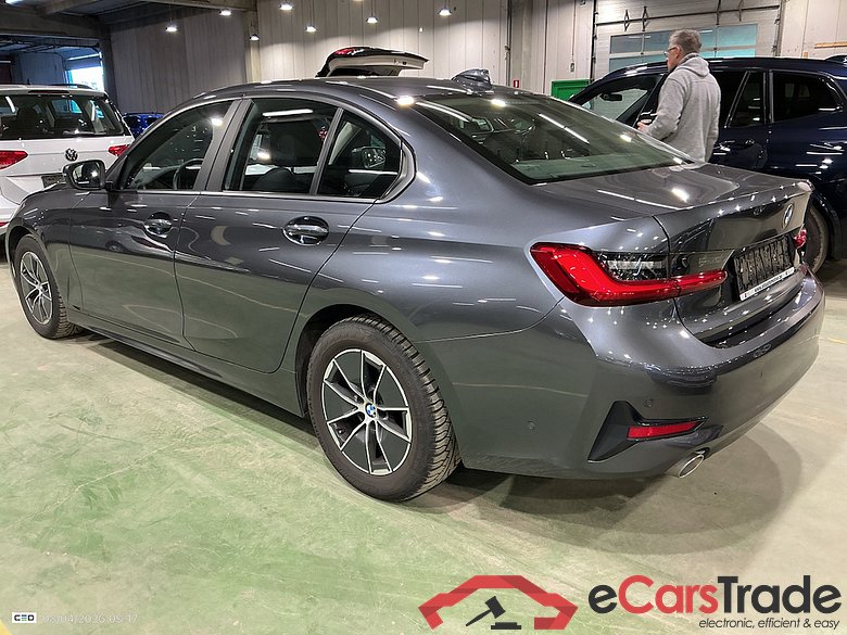 BMW 3 DIESEL - 2019 318 dA AdBlue #3