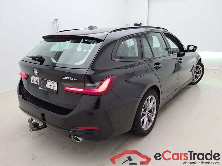 BMW 3-SERIE TOURING 2.0 320E AUT #2