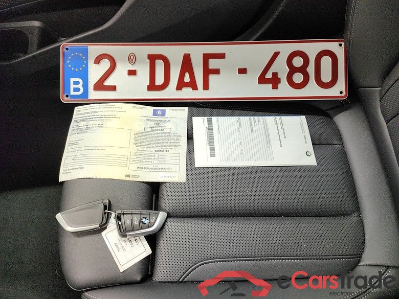 BMW 3 Reeks Berline 318d (110 kW) 4d #4