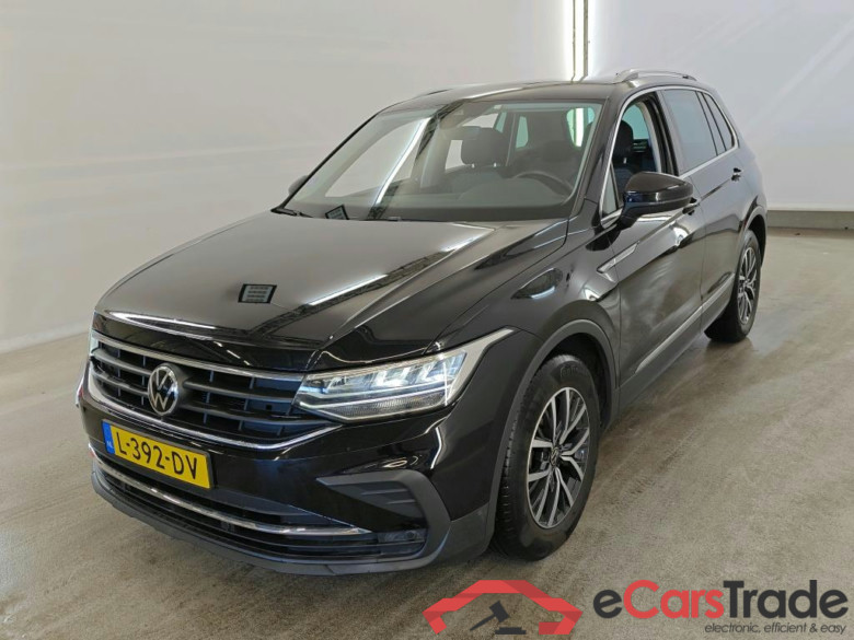 Volkswagen Tiguan 1.5 TSI 110kW DSG Life Business 5d #1