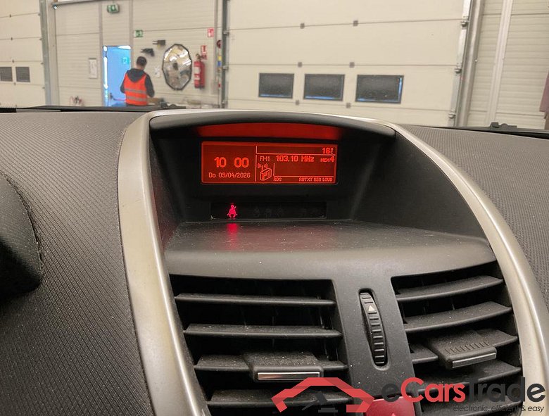 PEUGEOT 207 SW Outdoor Outdoor 1.6 HDi Sporty Outdoor FAP #6