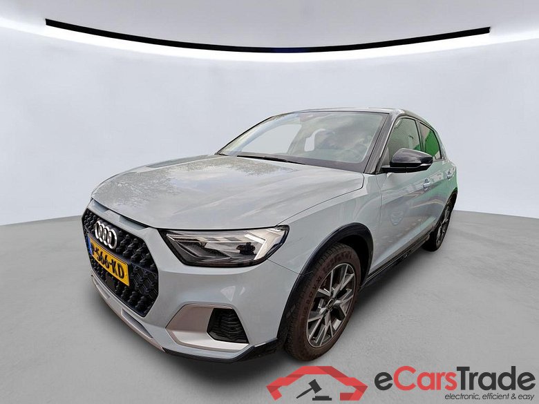 AUDI A1 citycarver 81 kW #1