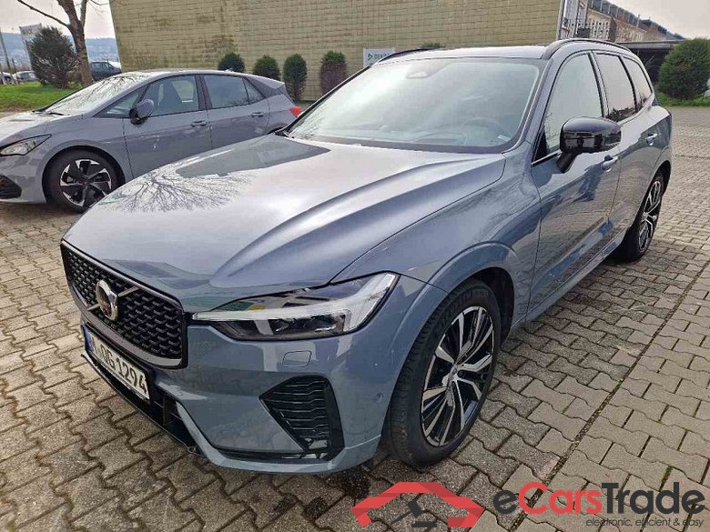 Volvo XC60 (03.2017->) DE - SUV5 B5 (Benzin) AWD EU6d, Ultimate Dark Mild-Hybrid (EURO 6d), (Facelift) #1