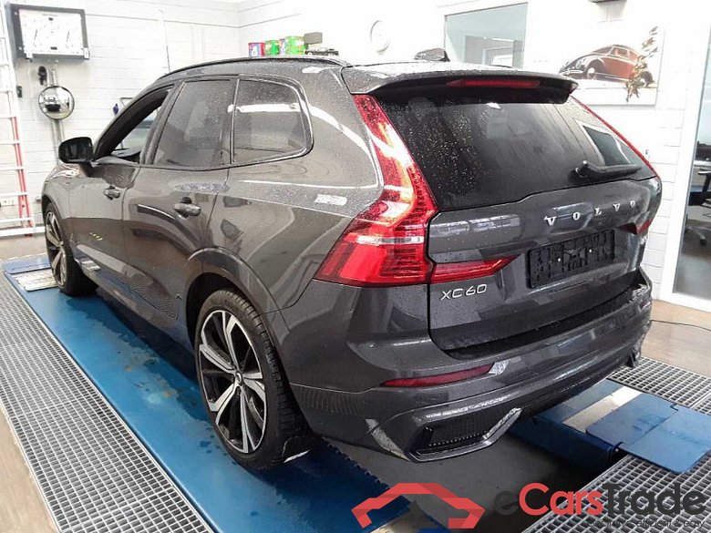 Volvo XC60 (03.2017->) DE - SUV5 B5 (Benzin) AWD EU6d, Ultimate Dark Mild-Hybrid (EURO 6d), (Facelift) #3
