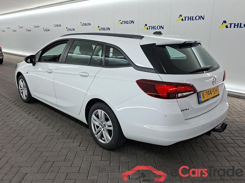 OPEL Astra Sports Tourer 1.2 turbo 81kW Edition 5D #4