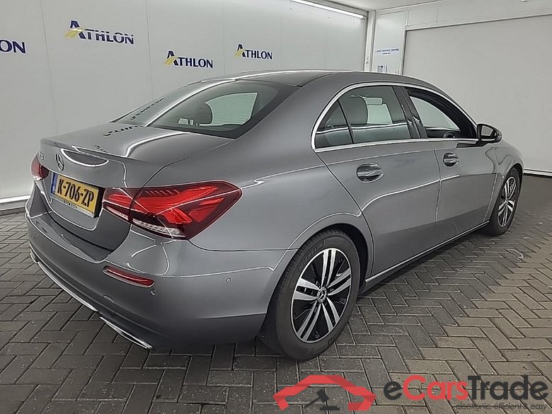 MERCEDES-BENZ A-Klasse Limousine A 200 7G-DCT Business Solution Luxury 4D 120kW #3