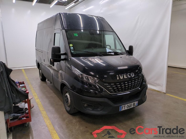 IVECO Daily / 2014 / 4P / Fourgon tôlé 2.3 35S16SA8 V11 H2 3520 #2