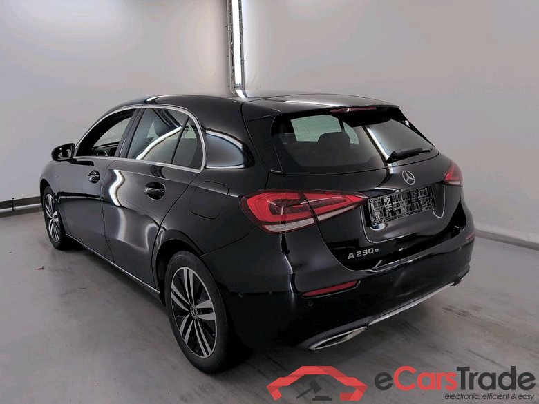 MERCEDES-BENZ CLASS A (W177) A 250 e PHEV Business Solution #3