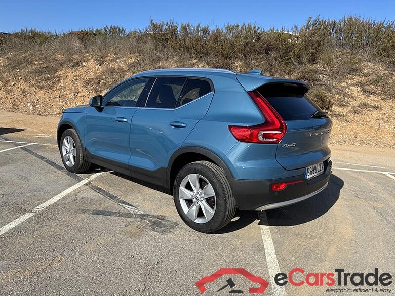 XC40 Plus Bright 2WD 2.0 165CV AT7 E6d #3