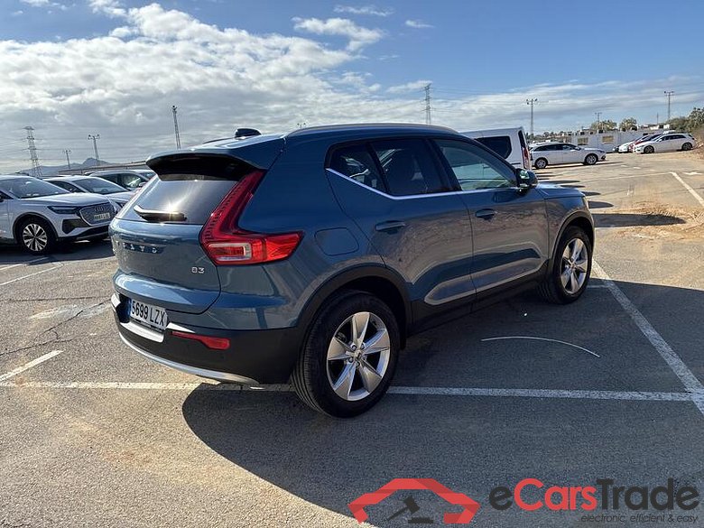 XC40 Plus Bright 2WD 2.0 165CV AT7 E6d #5