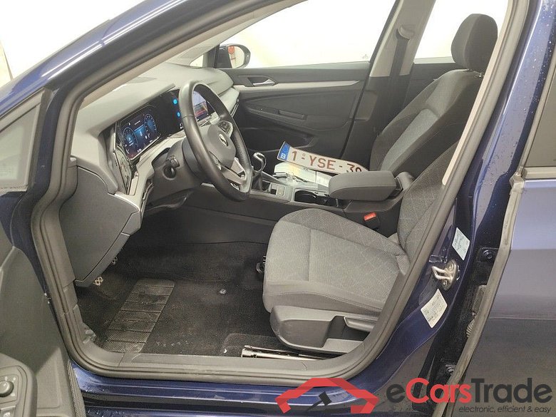 Volkswagen Golf VIII 1.0 TSI 81kW Life 5d #3