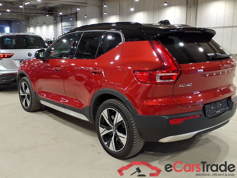 VOLVO XC40 78 KWH P8 AWD RECHARGE R-DESIGN #2