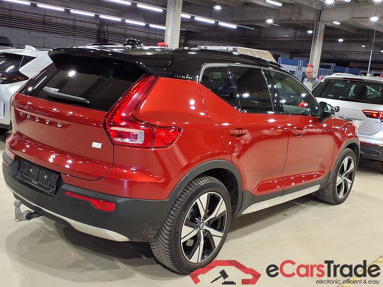 VOLVO XC40 78 KWH P8 AWD RECHARGE R-DESIGN #4
