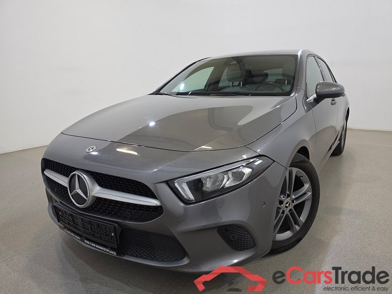 Mercedes A 180d Aut. LED-Xenon Widescreen Navi 1/2 Sport-Leather KeylessGo Camera Klima PDC ...