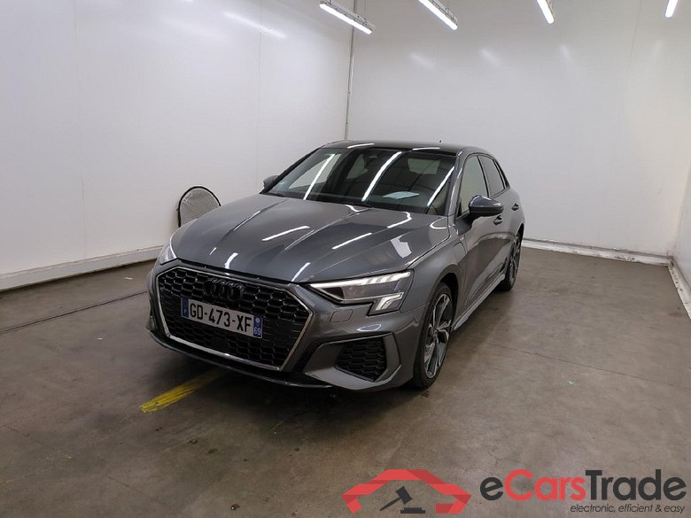 AUDI A3 Sportback / 2020 / 5P / Berline 40 TFSI e 204 S Tronic S Line #1