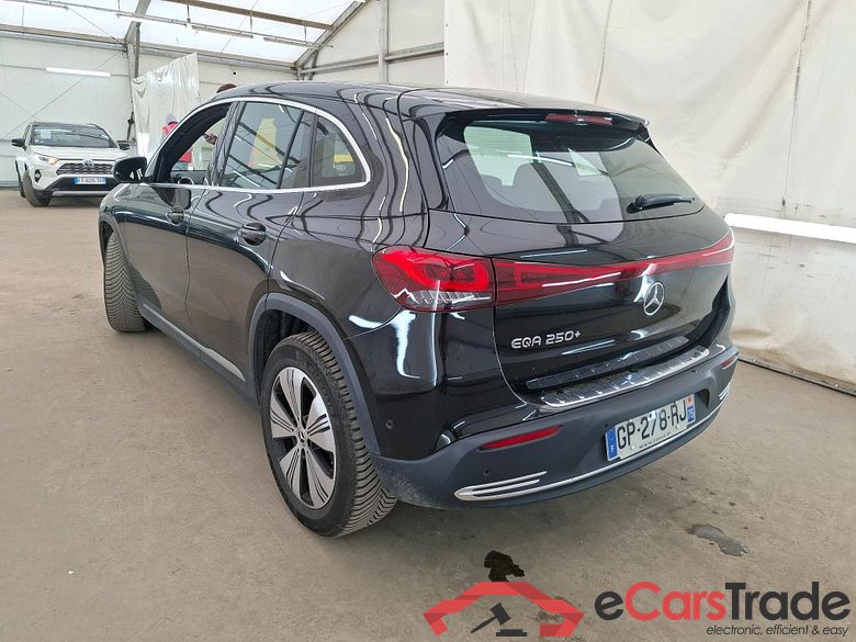 MERCEDES-BENZ EQA / 2021 / 5P / SUV EQA 250+ Business Line #3