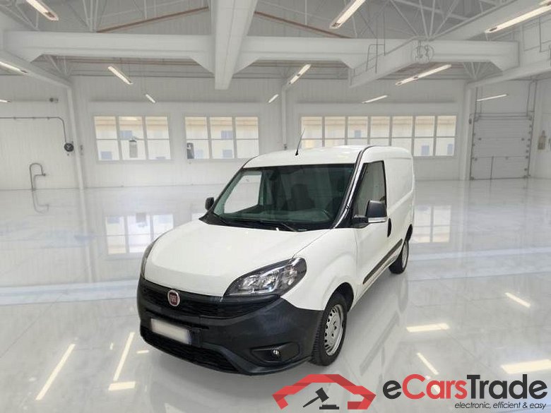 FIAT DOBLÒ CARGO / 2014 / 4P / VETT. FURGONATA CH1 LOUNGE 1.6 MJET 105CV E6D SeS #1