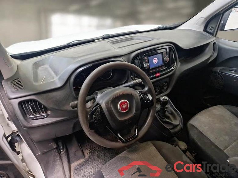 FIAT DOBLÒ CARGO / 2014 / 4P / VETT. FURGONATA CH1 LOUNGE 1.6 MJET 105CV E6D SeS #3