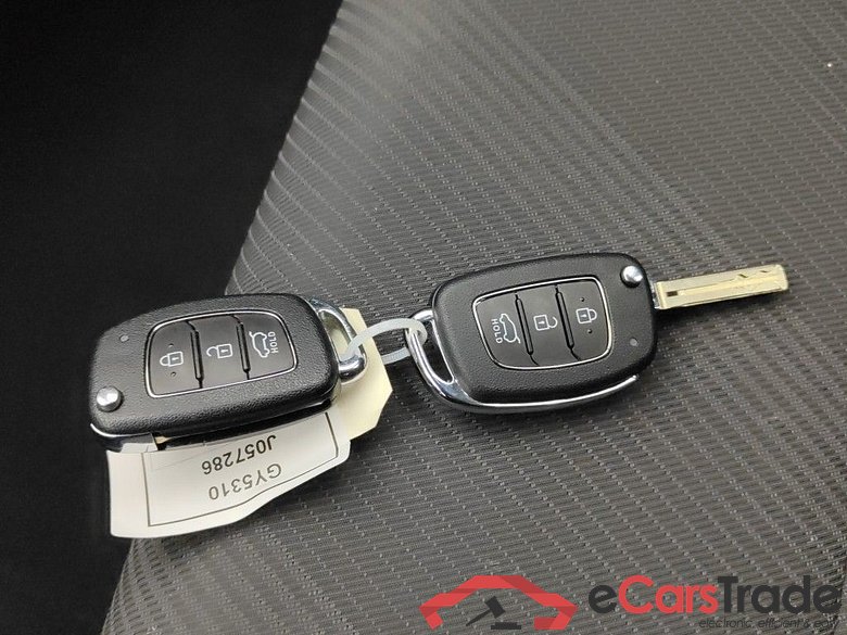 HYUNDAI TUCSON DIESEL - 2019 1.6 CRDi 115 Inspire (EU6d-TEMP) 5d #4