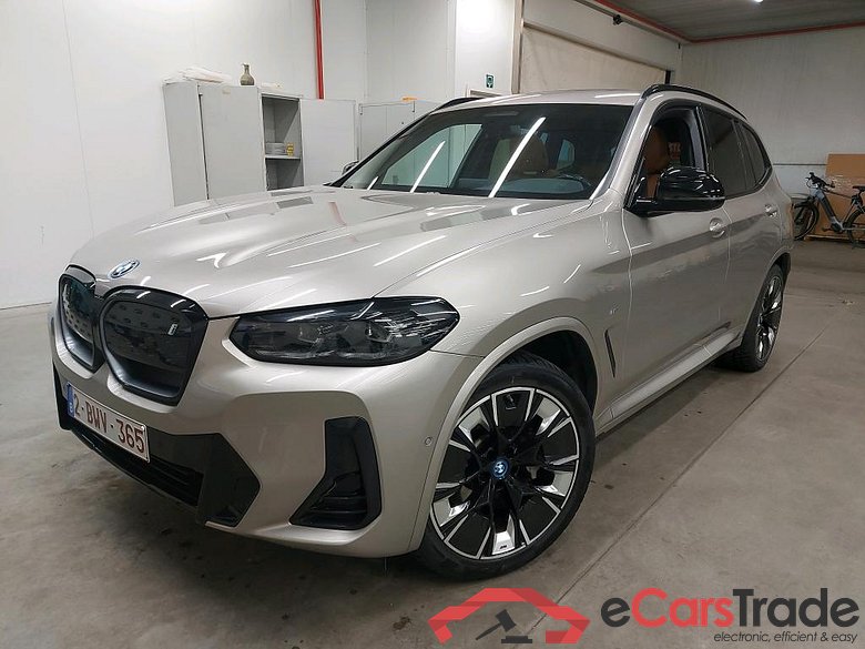 BMW I - BMW IX3 286PK With Climatic & Cognac Sensatec Heated Seats & Dark Shadow & Electric Foldable Towing Hook & Pano Roof   * ELECTRIC *