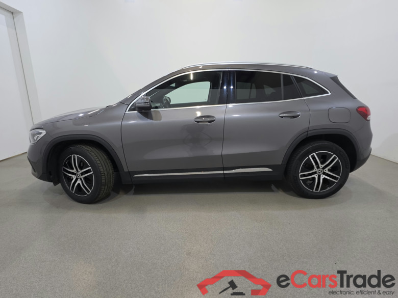 Mercedes GLA 200d Aut. LED-Xenon Widescreen Navi 1/2 Sport-Leather KeylessGo Camera Klima PDC ... #2
