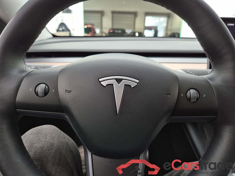 Tesla Model Y Long Range Dual AWD  #5