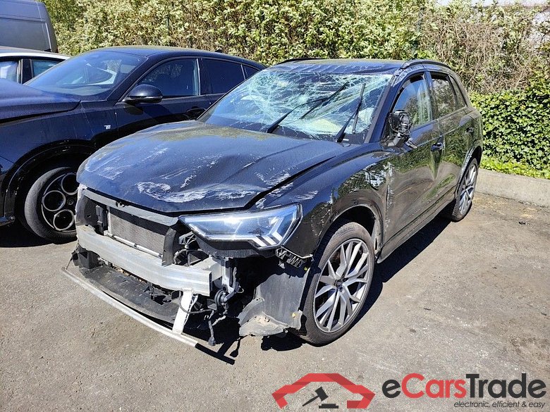 Audi Q3 45 TFSI e S tronic S Line 5d !!! Damaged car !!!! VERKOOP met enkel IB II  !!!! VERKoop met enkel IB II !!!!!!