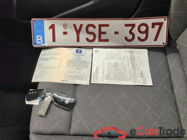 Volkswagen Golf VIII 1.0 TSI 81kW Life 5d #4