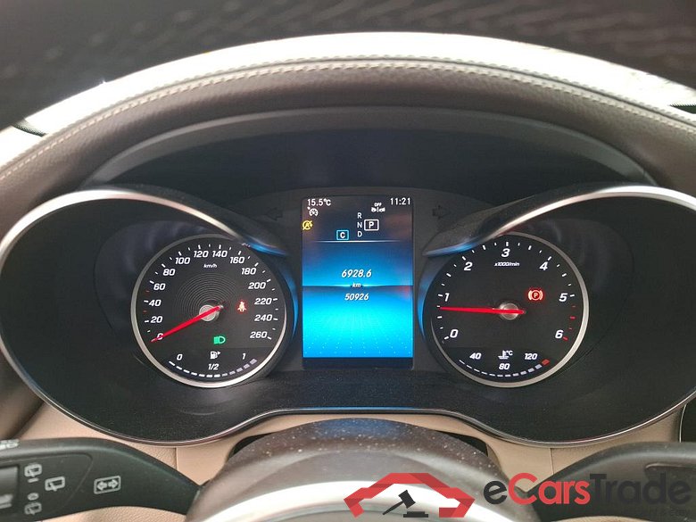 MERCEDES-BENZ GLC / 2019 / 5P / SUV GLC 300 d Avantgarde Line 4Matic #6