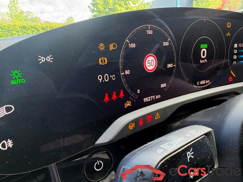 Porsche Taycan 93kWh Aut. LED Virtual Sport-Chrono ACC Navi Sport-Leather KeylessGo Camera 360 Klima PDC ... #6