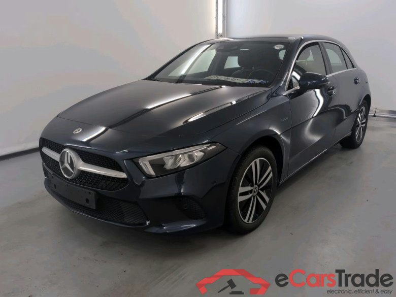 MERCEDES-BENZ CLASS A (W177) A 250 e PHEV Business Solution