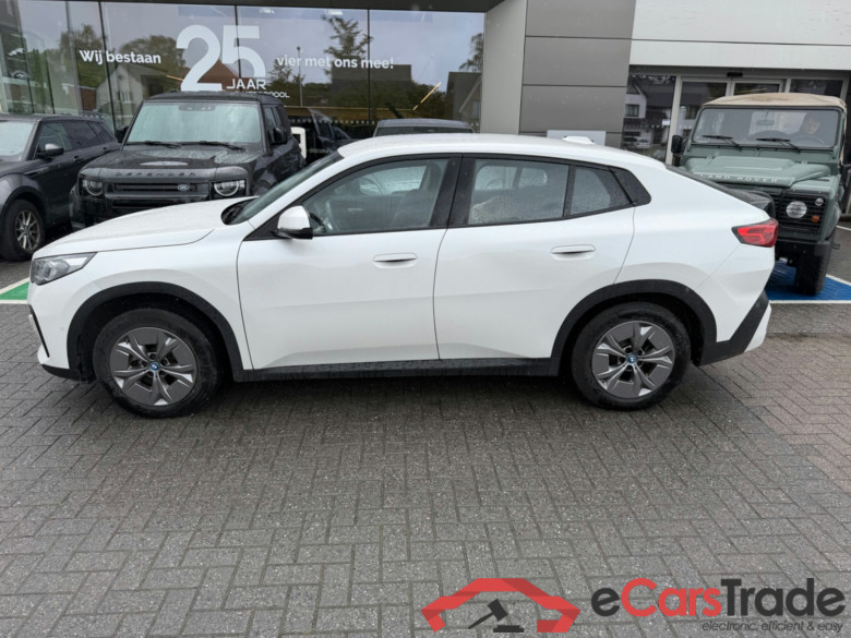 BMW iX2 xDrive20 Aut. LED Navi KeylessGo Camera Klima PDC ... #2