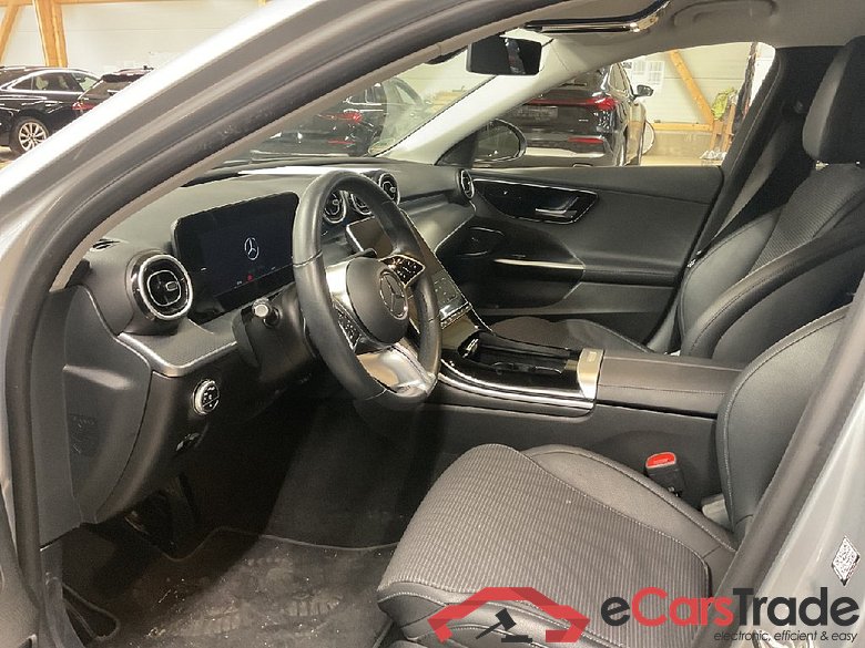 MERCEDES-BENZ C-Klasse C 300 e 9G-TRONIC Avantgarde 4d 150kW #4