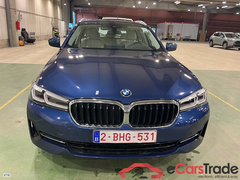 BMW 5 TOURING - 2020 520iA MHEV #2