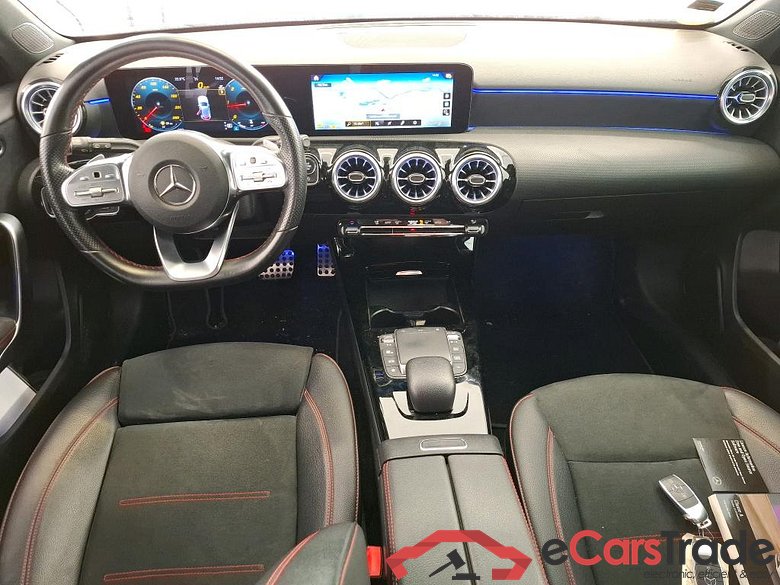 MERCEDES-BENZ Classe A Compact / 2022 / 5P / Berline A 200 d AMG Line 8G-DCT #5