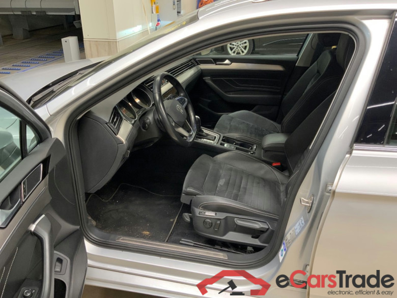 Volkswagen Passat Variant 2.0 TDI Elegance 150Hp Aut. LED-Matrix Navi ACC 1/2 Sport-Leather-Alcantara KeylessGo Klima PDC ... #5
