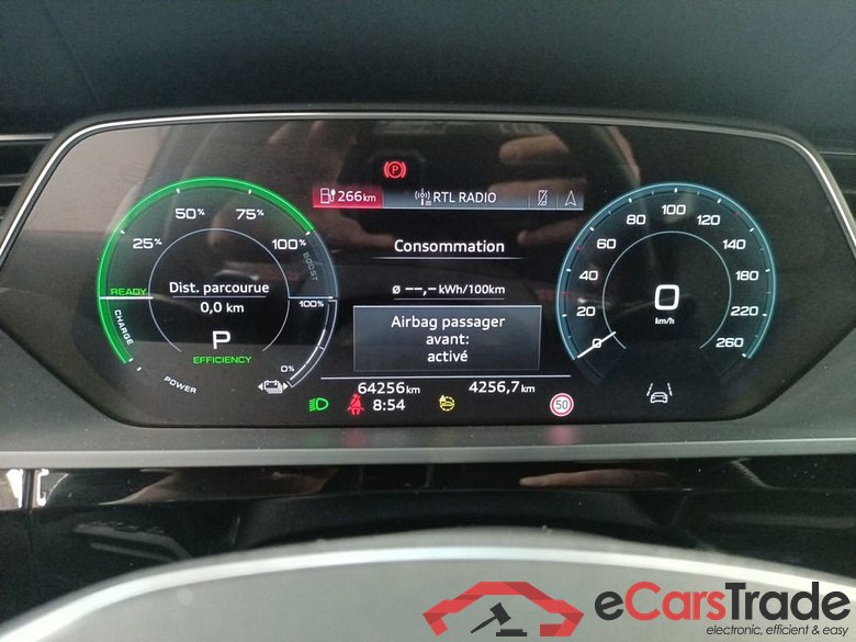 AUDI Q8 SPORTBACK E-TRON 106 kWh 55 Quattro S line 5d #6
