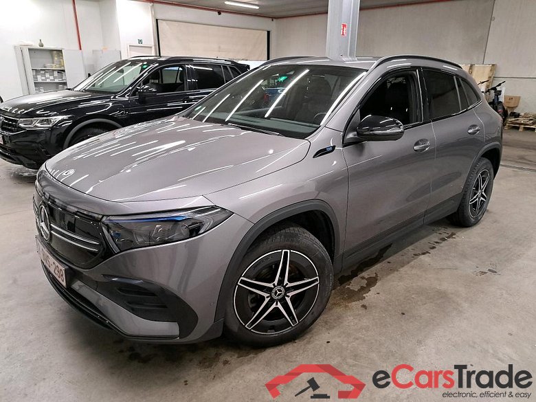 MERCEDES - MER EQA 250 Business Solution Luxury & AMG 190PK & Night Pack & Electric Trailer Hook With ESP  * ELECTRIC *