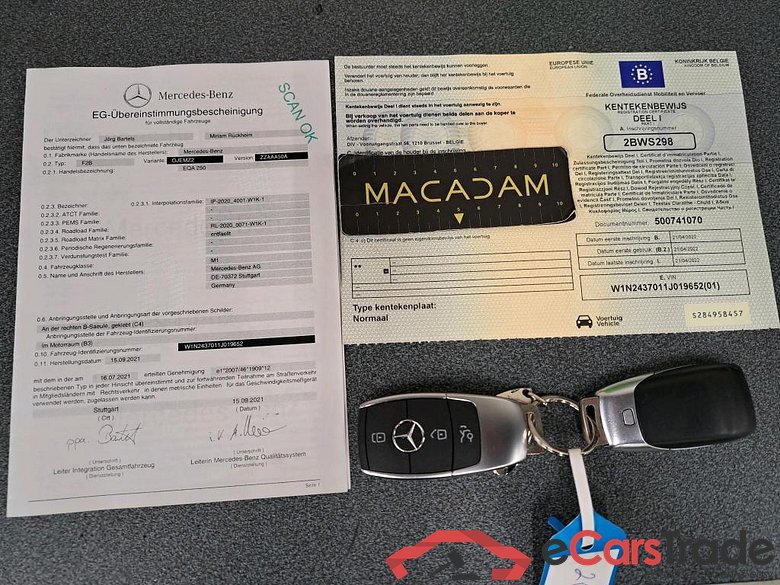 MERCEDES - MER EQA 250 Business Solution Luxury & AMG 190PK & Night Pack & Electric Trailer Hook With ESP  * ELECTRIC * #4
