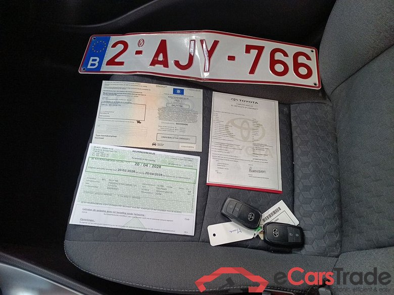 Toyota Yaris 1.5 VVT-i Hybrid Iconic e-CVT 5d #4