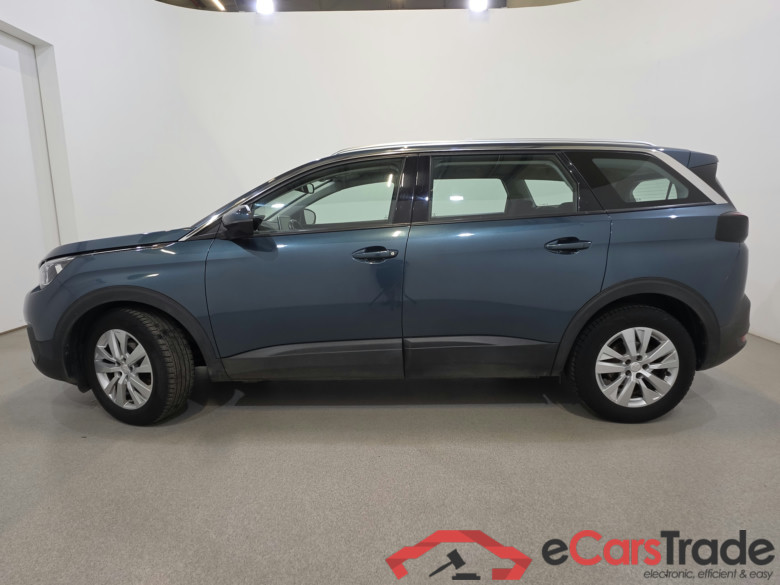 Peugeot 5008 1.2 PureTech 7PL I-Cockpit Navi Klima PDC ... #2