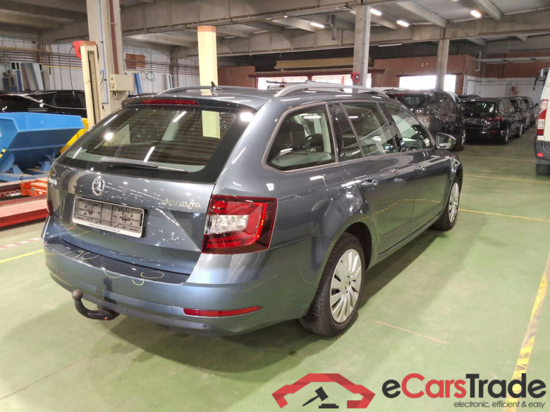 SKODA OCTAVIA COMBI DIESEL - 2017 1.6 CR TDi Ambition #4