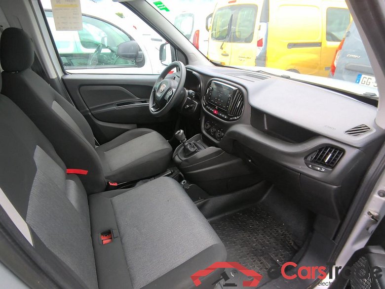 DOBLO CARGO MJET 105 PRO LOUNGE #3
