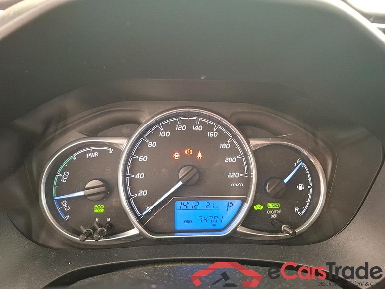 TOYOTA Yaris Hybride / 2017 / 5P / Berline 1.5 VVT-I HYBRID France Business #6