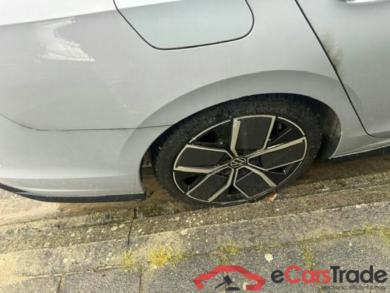 VOLKSWAGEN Golf VIII SW Golf Variant R-Line Business Premium 1.5 eTSI  110 kW (150 pk) 7 versnellingen DSG #6