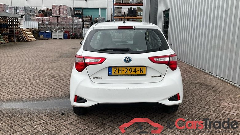TOYOTA YARIS 1.5vvti hybrid active 74kW cvt aut #4