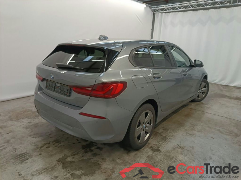 BMW 1 Reeks Hatch 118iA (100 kW) 5d #2