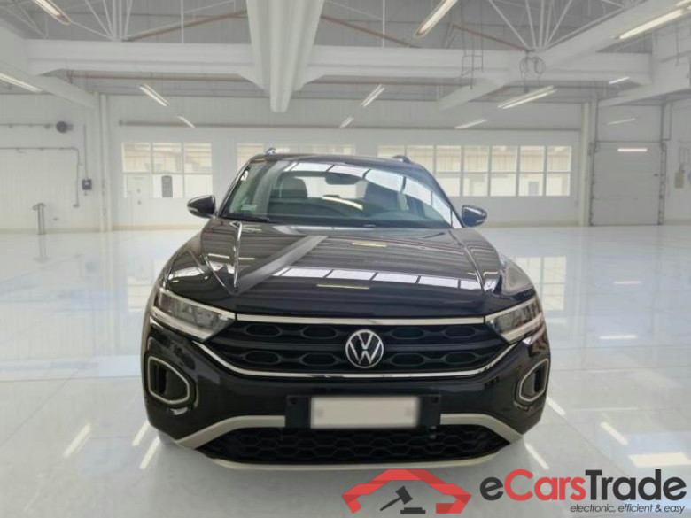 VOLKSWAGEN T-ROC / 2021 / 5P / SUV 1.5 TSI ACT LIFE DSG #6