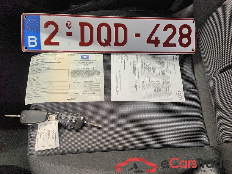 Audi Q3 Sportback 45 TFSI e S tronic S Line 5d #4