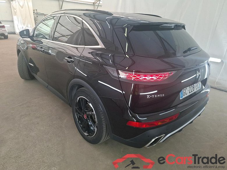 DS DS 7 Crossback / 2017 / 5P / SUV E-TENSE 225 PERFORMANCE Line #2